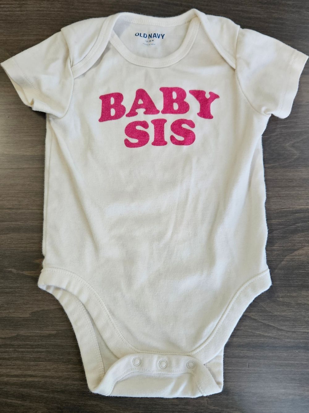 Old Navy White Baby Bodysuit with Pink 'BABY SIS' Graphic 12-18M
